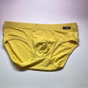 Co2eros Men's Vibrant Yellow Briefs